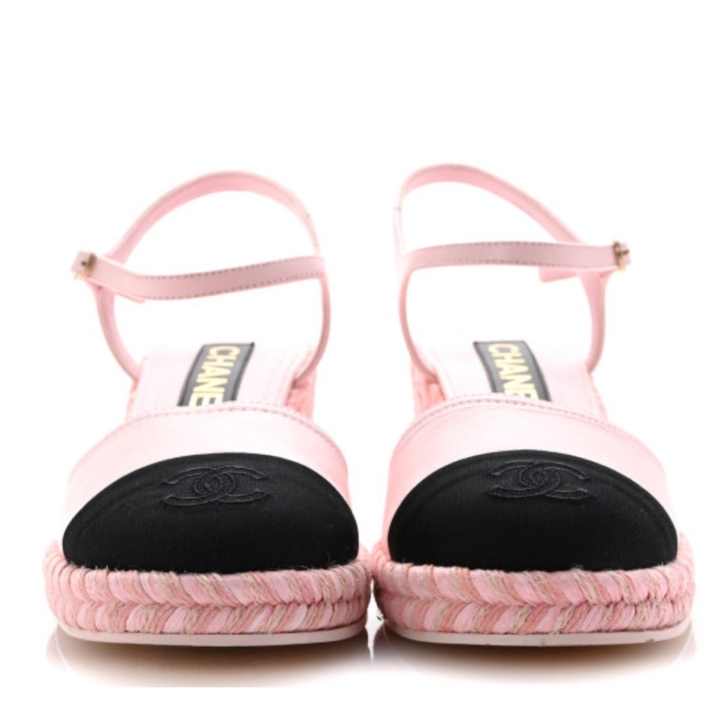 CHANEL 
Lambskin Grosgrain CC Espadrilles Wedges 38 Pink Black - Picture 3 of 8